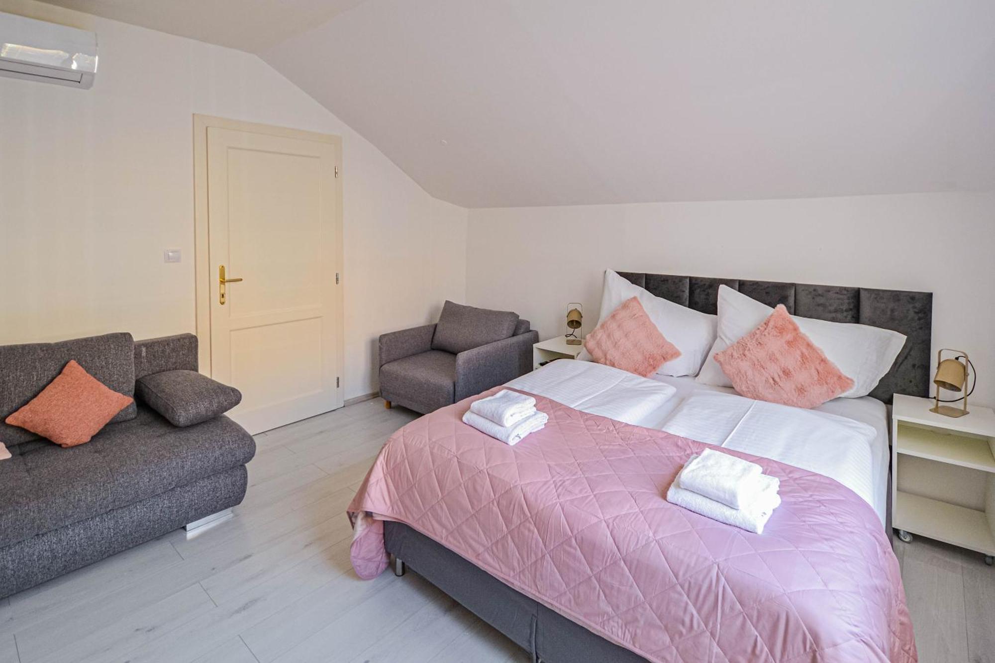 Appartement Main Square Quite Air Conditioned *