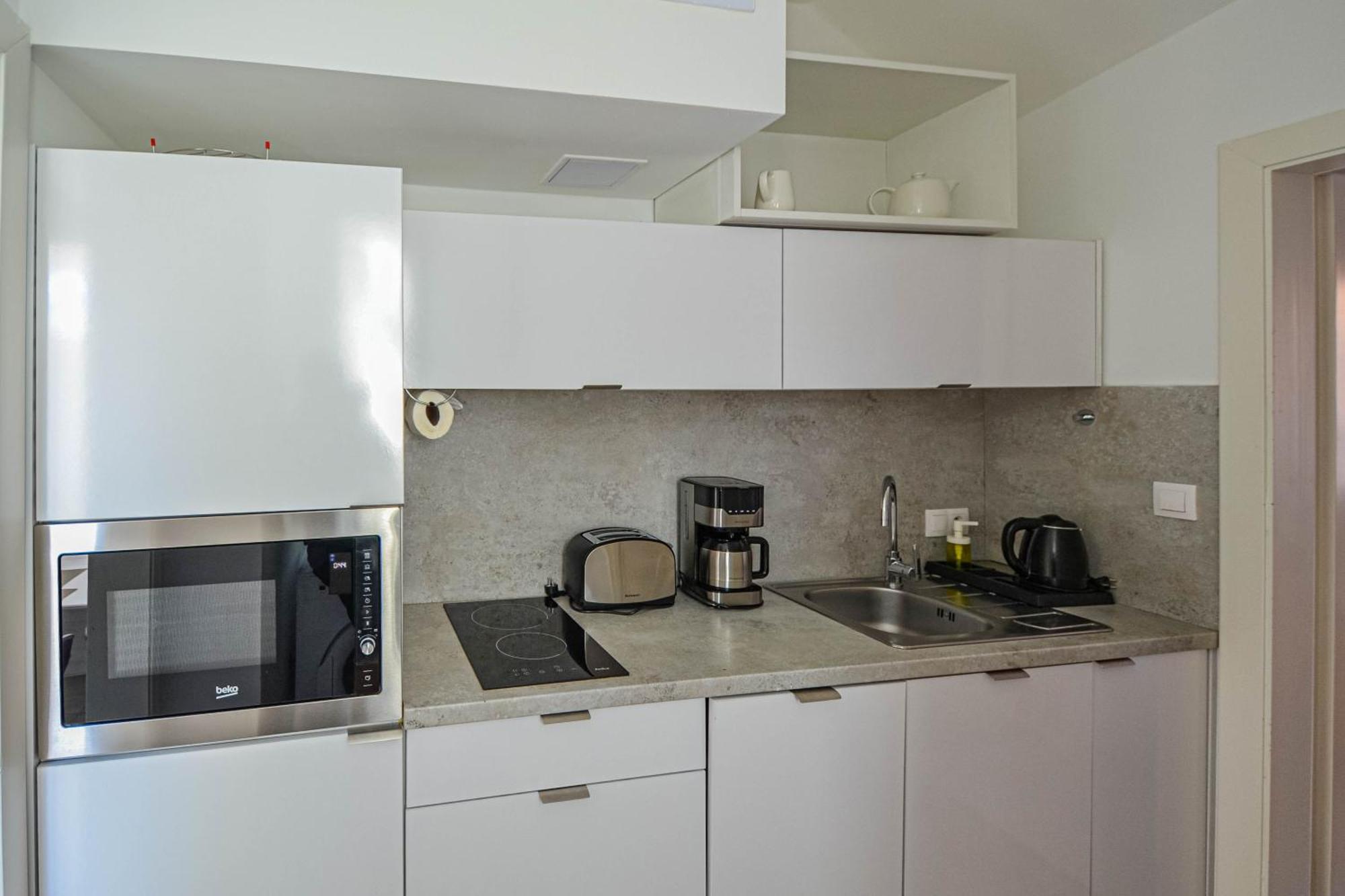 Main Square Quite Air Conditioned Apartment Prague